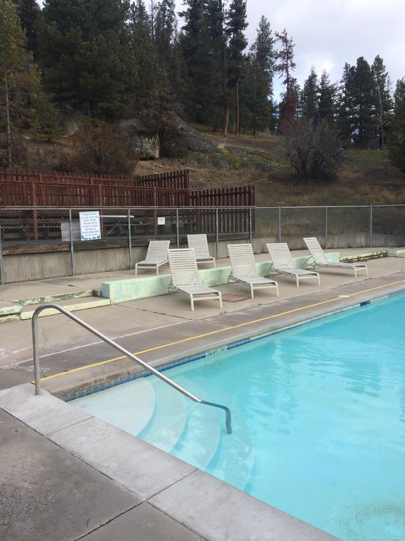 Hotel Lolo Hot Springs Exteriér fotografie
